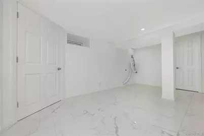 728 Martin Drive, Uniondale, NY 11553 - Photo 28