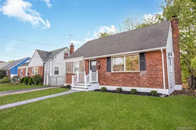 728 Martin Drive, Uniondale, NY 11553 - Photo 2