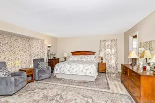 7 Lake Ln, Lake Grove, NY 11755 - Photo 14