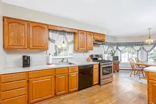 7 Lake Ln, Lake Grove, NY 11755 - Photo 10