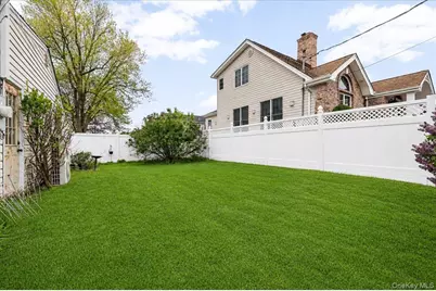 280 Division Avenue, Massapequa, NY 11758 - Photo 30