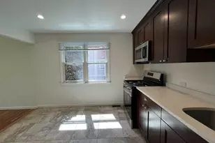 35 Dunes Ln, Port Washington, NY 11050 - Photo 6