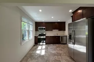 35 Dunes Ln, Port Washington, NY 11050 - Photo 4