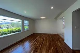 35 Dunes Ln, Port Washington, NY 11050 - Photo 2