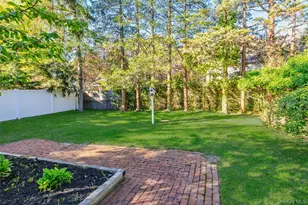 15 Oxbow Rd, Patchogue, NY 11772 - Photo 14
