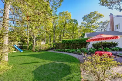 15 Oxbow Road, Patchogue, NY 11772 - Photo 10