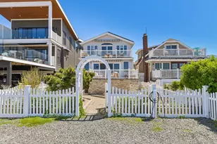 746 W Bay Dr, Long Beach, NY 11561 - Photo 2