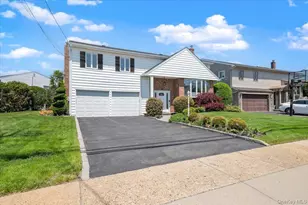 3089 Monterey Dr, Merrick, NY 11566 - Photo 2