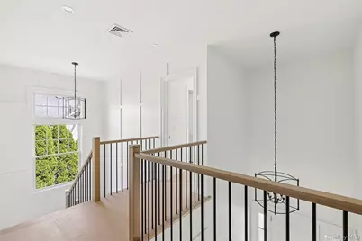 8 Club Road, Sea Cliff, NY 11579 - Photo 14