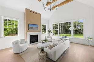 8 Club Rd, Sea Cliff, NY 11579 - Photo 10
