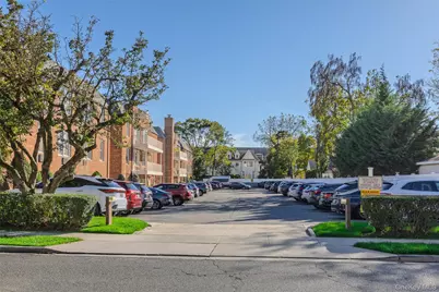 120 Morris Avenue #B5, Rockville Centre, NY 11570 - Photo 16