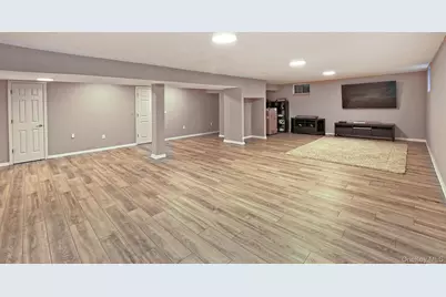 1 Dylan Place, Melville, NY 11747 - Photo 34