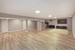 1 Dylan Pl, Melville, NY 11747 - Photo 34