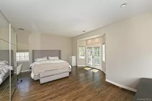 1 Dylan Pl, Melville, NY 11747 - Photo 24