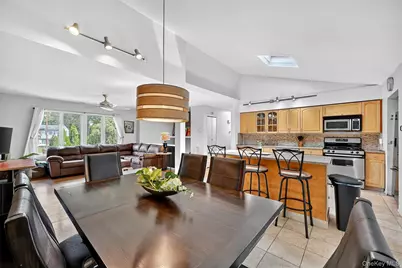 731 Manette Lane, Valley Cottage, NY 10989 - Photo 18