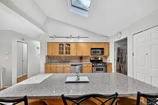 731 Manette Ln, Valley Cottage, NY 10989 - Photo 14