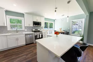 22 Oriole Dr, Poughkeepsie, NY 12601 - Photo 10