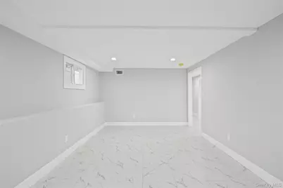 66 4th Avenue, Westbury, NY 11590 - Photo 30