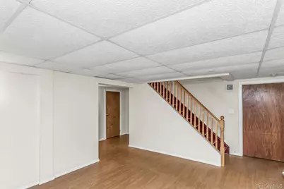 22 Leuce Place, Glen Cove, NY 11542 - Photo 16