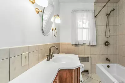 22 Leuce Place, Glen Cove, NY 11542 - Photo 14