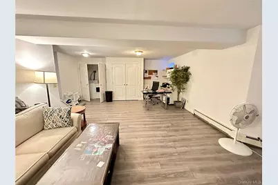 37 Hickory #A, Port Washington, NY 11050 - Photo 8
