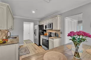 19 Delaware Ct, Coram, NY 11727 - Photo 14