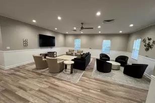 19 Delaware Ct, Coram, NY 11727 - Photo 36