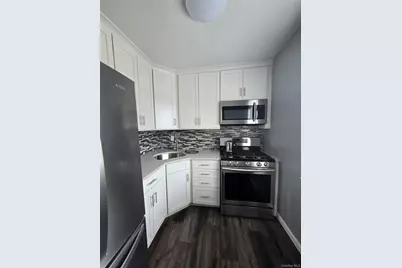 3 Anchorage Lane #1B, Oyster Bay, NY 11771 - Photo 2