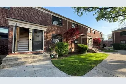 220-26 73rd Avenue #A2, Bayside, NY 11364 - Photo 4