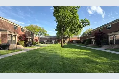 220-26 73rd Avenue #A2, Bayside, NY 11364 - Photo 2