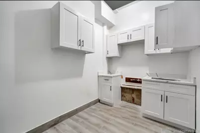 2413 Wilson Avenue, Bronx, NY 10469 - Photo 24