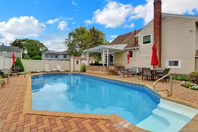 2335 Grand Avenue, Bellmore, NY 11710 - Photo 30