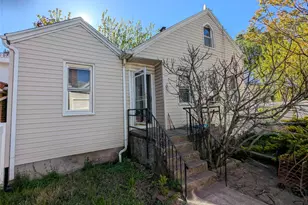 18-41 124th St, College Point, NY 11356 - Photo 2