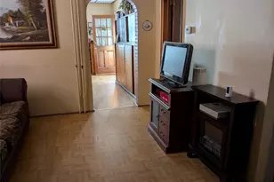 18-41 124th St, College Point, NY 11356 - Photo 4
