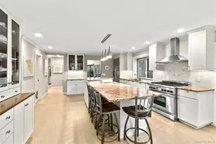 6 Wagon Ln, East Hampton, NY 11937 - Photo 10