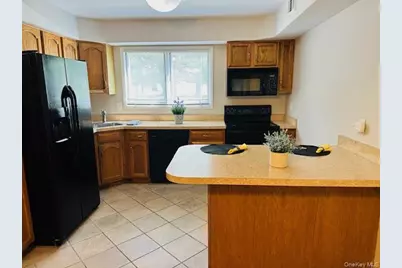 125 Stringham Road #23, Lagrangeville, NY 12540 - Photo 4