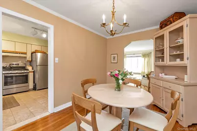15 Purdue Road, Glen Cove, NY 11542 - Photo 6