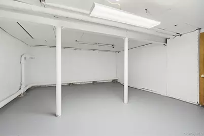 604 Logan Avenue, Bronx, NY 10465 - Photo 40