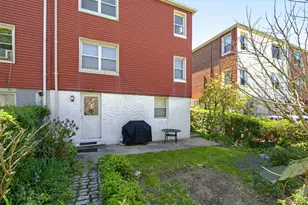 604 Logan Ave, Bronx, NY 10465 - Photo 46