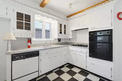 604 Logan Avenue, Bronx, NY 10465 - Photo 10