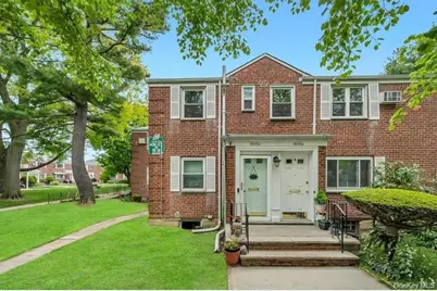 261-72 Langstone Ave Avenue #UPPER, Glen Oaks, NY 11004 - Photo 2