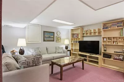 104 Emerson Avenue, Levittown, NY 11756 - Photo 22
