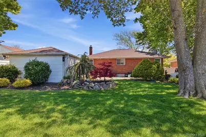 104 Emerson Avenue, Levittown, NY 11756 - Photo 26