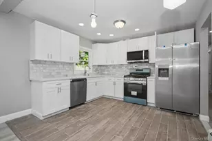 19 Englewood Terrace, Mahopac, NY 10541 - Photo 4