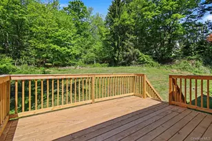 19 Englewood Terrace, Mahopac, NY 10541 - Photo 10