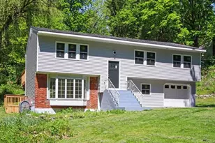 19 Englewood Terrace, Mahopac, NY 10541 - Photo 2