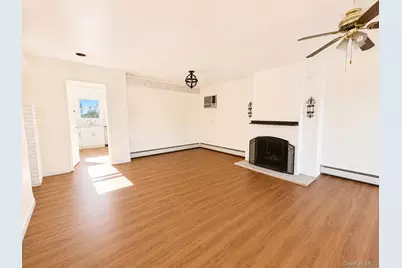 36 Forest Drive, Plainview, NY 11803 - Photo 6