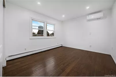 305 S 8th Street, New Hyde Park, NY 11040 - Photo 20