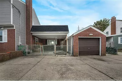 305 S 8th Street, New Hyde Park, NY 11040 - Photo 24