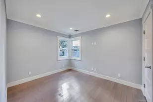 259 35th St, Lindenhurst, NY 11757 - Photo 12